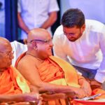 එන්පීපී ආණ්ඩුව – සතුරන් වැඩිවෙද්දී මිතුරන්ද සගයන්ද වැඩිකරගැනීම ජයදේව උයන්ගොඩ