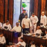 ආණ්ඩුවේ නරිවාදං රෙද්ද පල්ලෙන් බේරන ඩබල්කැබ් සූත්තරේ