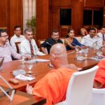 විෂය මාලා සංශෝධන අර්බුදයෙන් අර්බුදයට නොයාමට නම් – ආචාර්ය සුජාතා ගමගේ