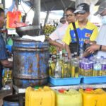 සිල්ලරට පොල්තෙල් බෑ ඇසුරුම් කරන ලද පොල්තෙල් පමණයි..